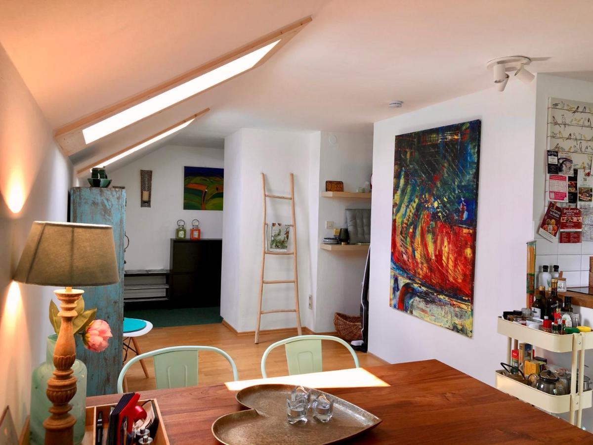 Charmante Ferienwohnung Mit Balkon Im 5-Seen-Land Hechendorf am Pilsensee Exterior photo