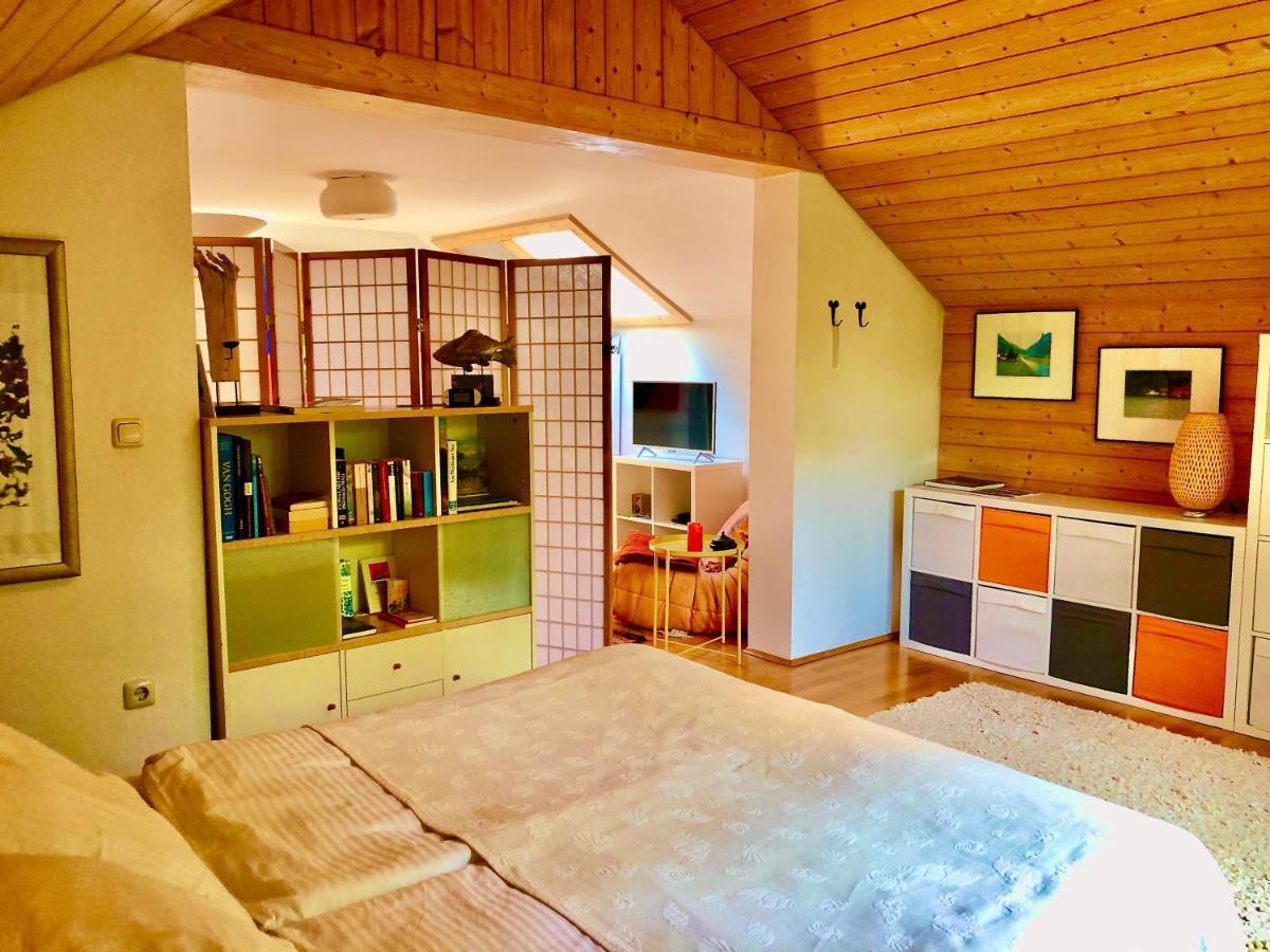 Charmante Ferienwohnung Mit Balkon Im 5-Seen-Land Hechendorf am Pilsensee Exterior photo
